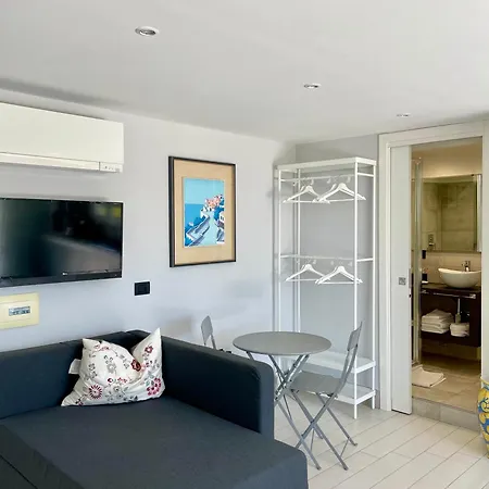 בית נופש Terrazza Iaia נאפולי